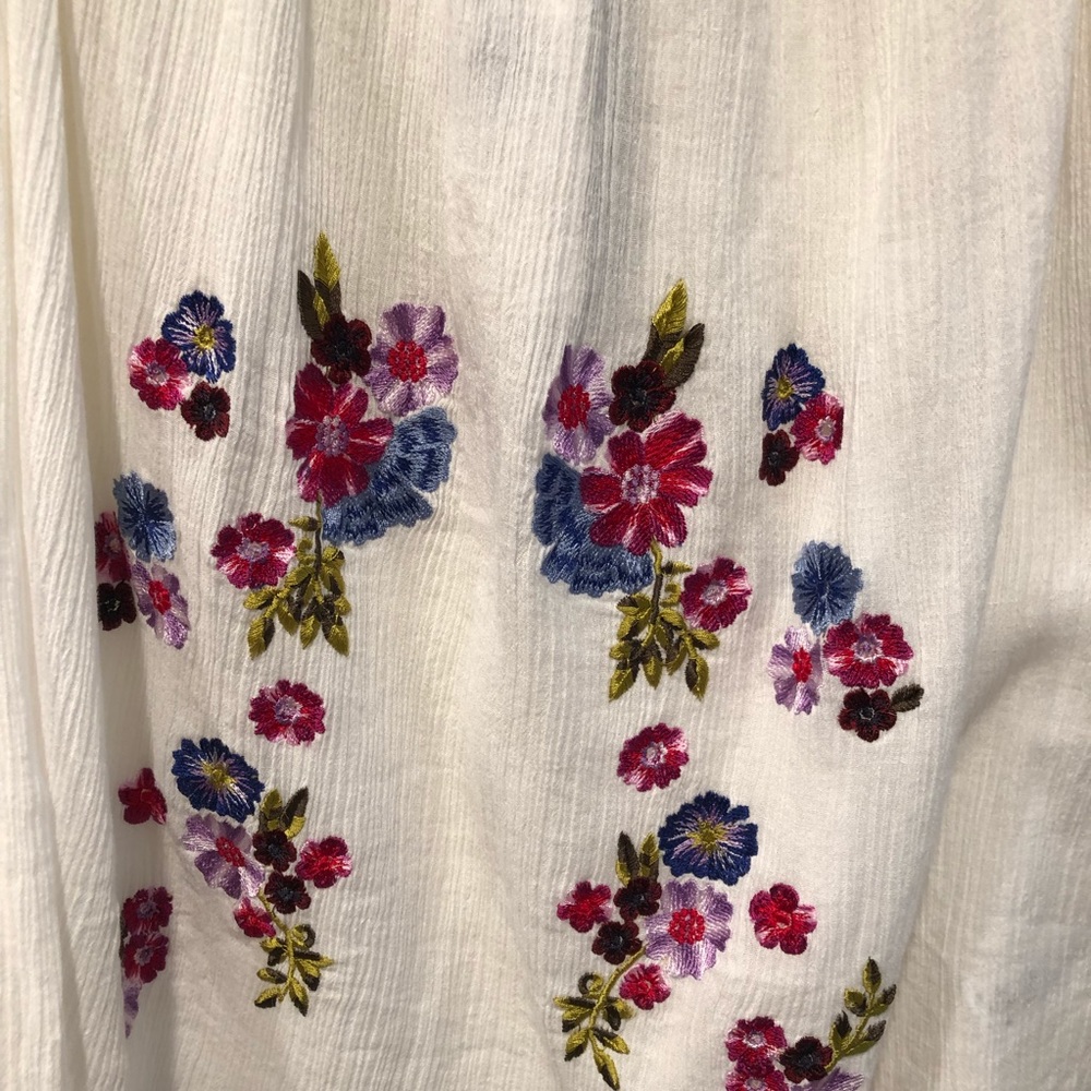 NEW French Connection off-shoulder Floral Top - Picture 5 of 8